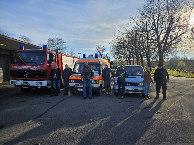 Partnerprojekt 1 - Tanklöschfahrzeug, Rettungswagen und Transporter